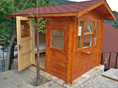 magazin-comercial-din-lemn-panouri-prefabricate