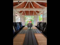 foisor-din-lemn-modern-pentru-gradina