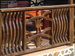 balustrada-eleganta-din-lemn-masiv-comanda-valcea